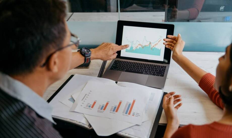 Dlaczego warto korzystać z doradztwa przy wyborze biurowego oprogramowania?