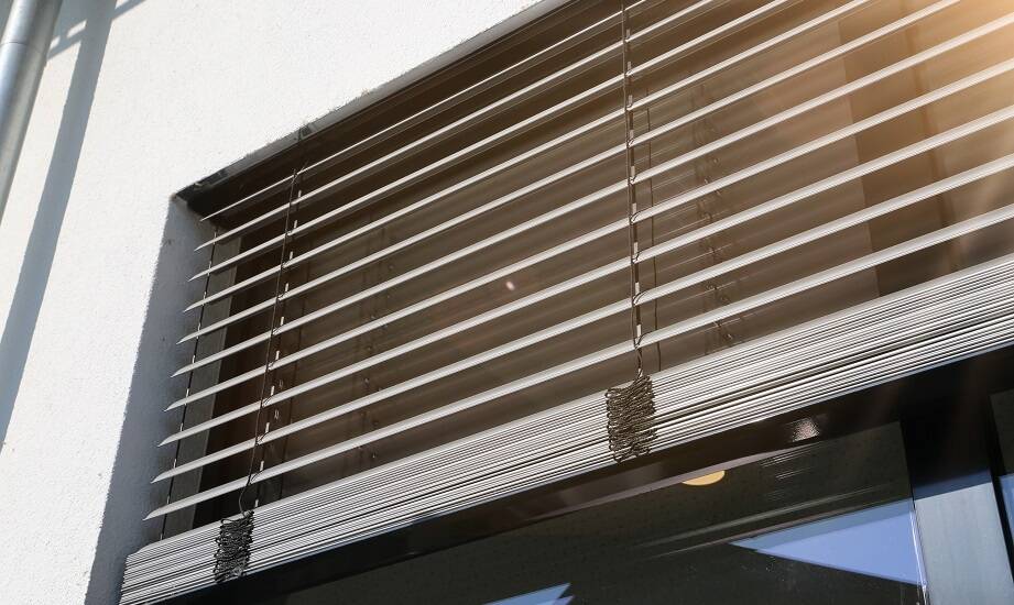 Wpływ zewnętrznych rolet na estetykę nowoczesnych osiedli