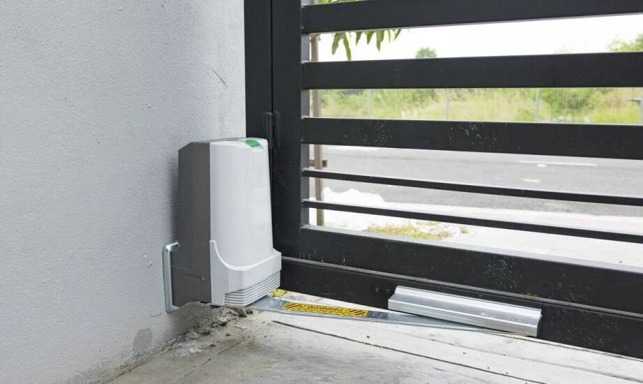 Integracja automatyki z ogrodzeniami – co warto wiedzieć?