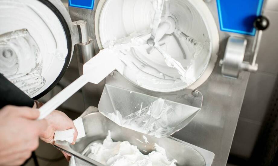 Dlaczego współpraca z producentem maszyn do lodów jest inwestycją w przyszłość?