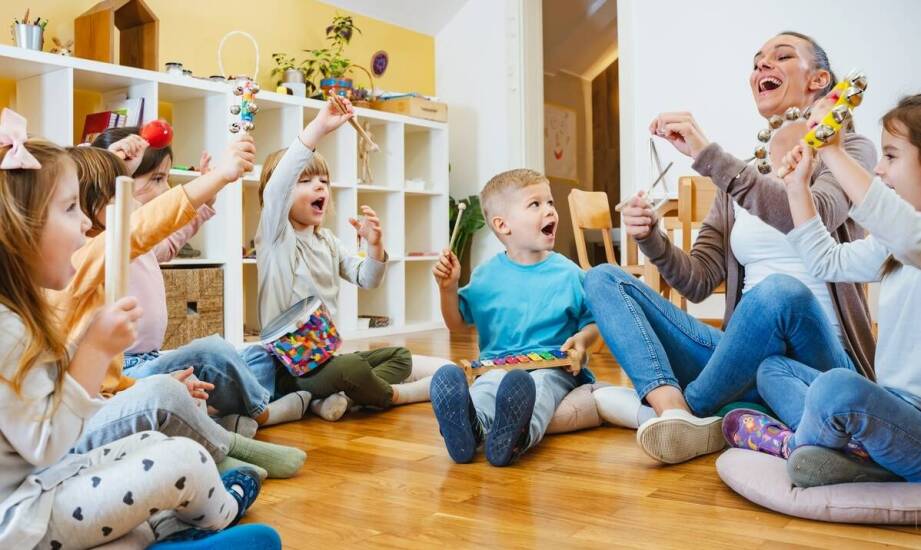 Jak umuzykalniające zajęcia wpływają na emocjonalny rozwój dzieci?