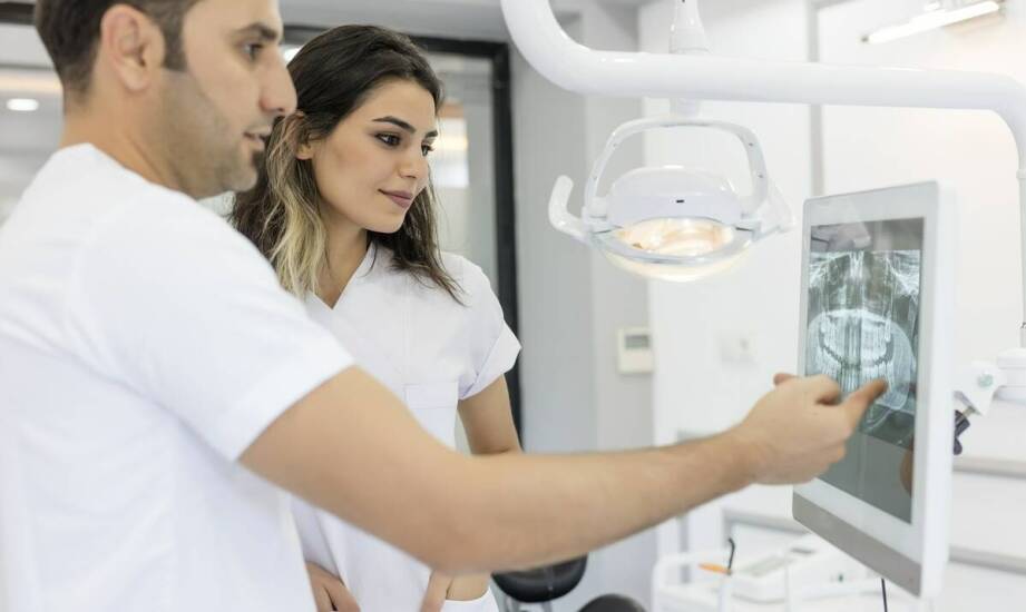 Jak dokładna diagnostyka wpływa na sukces metamorfozy zębów?