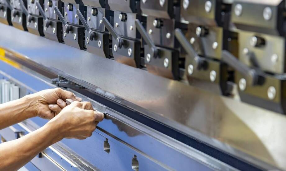 Jak wybrać odpowiednie akcesoria do swojej zaginarki?