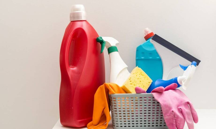 Zastosowanie Textile Cleaner 10L w procesach ręcznego i maszynowego mycia