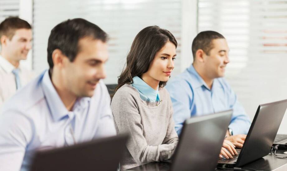 Efektywność e-learningowych szkoleń w kontekście zawodowego rozwoju pracowników