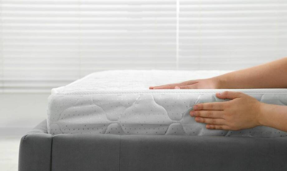 Jak twardość materaca 220x200 wpływa na jakość snu?