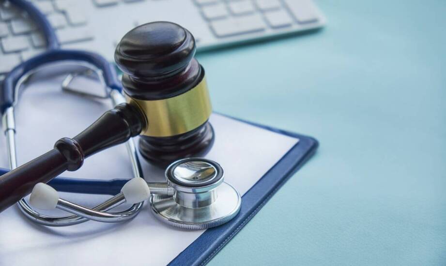Prawo medyczne: jakie dokumenty są niezbędne do dochodzenia roszczeń?