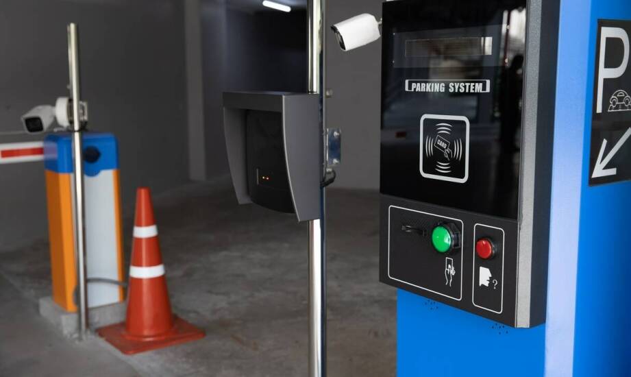 Płatny parking w obiekcie: jak zapewniamy miejsca dla wszystkich gości?