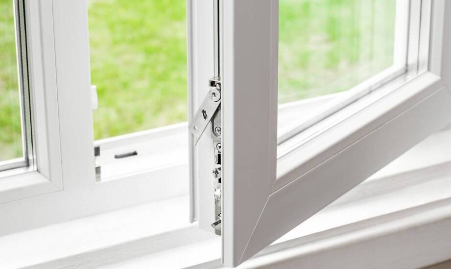 Rola innowacyjnych okuć w poprawie bezpieczeństwa otworowej stolarki