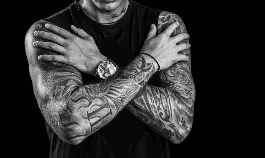 Czy minimalistyczne tatuaże pasują do każdego stylu życia?
