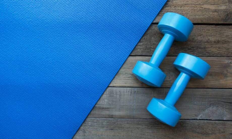 Wybór ochronnego materaca do siłowni – na co zwrócić uwagę?