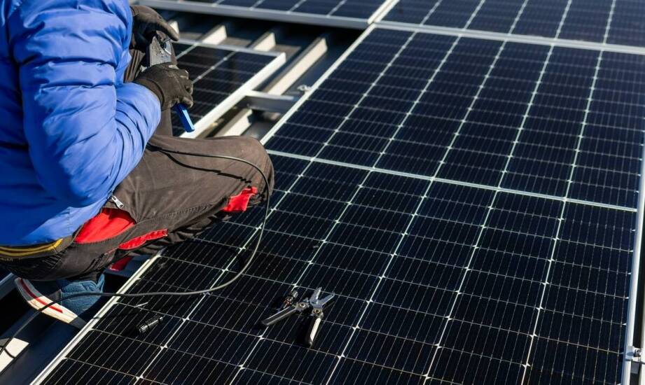 Rola specjalistycznych narzędzi w serwisowaniu systemów solarowych