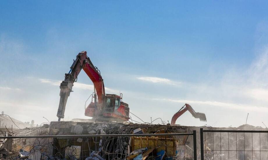 Jak minimalizować wpływ prac wyburzeniowych na otoczenie?