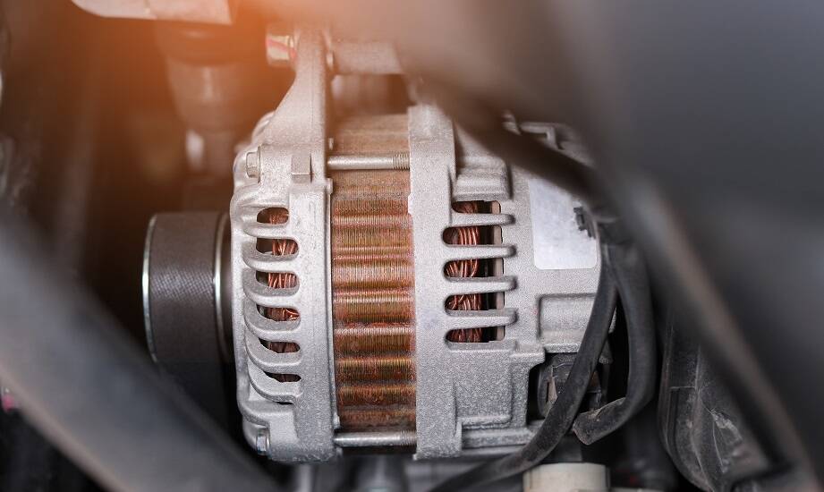 Koszt naprawy alternatora – co wpływa na jego wysokość?