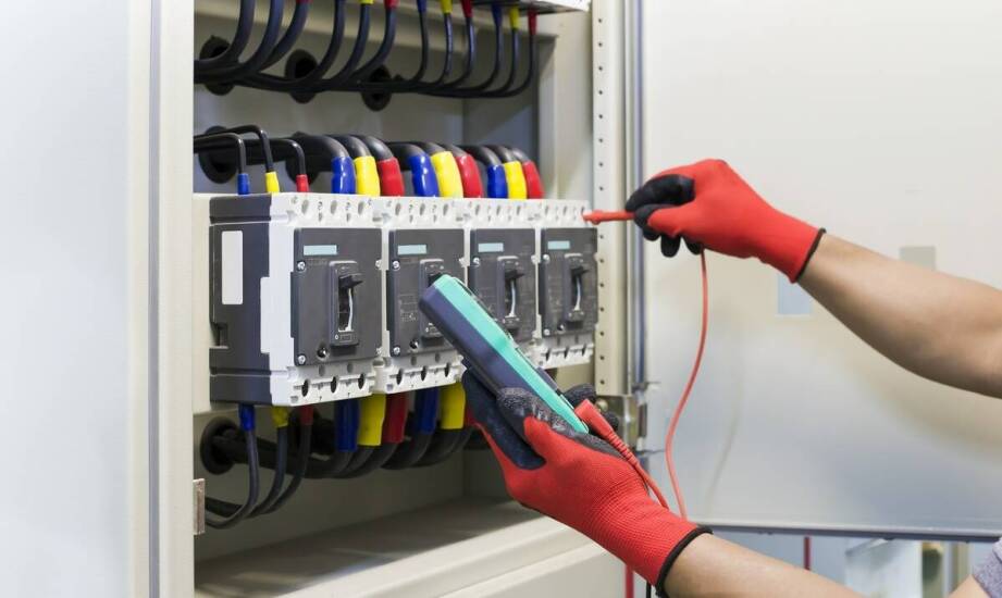 Przegląd elektryczny a komfort użytkowania w budynku