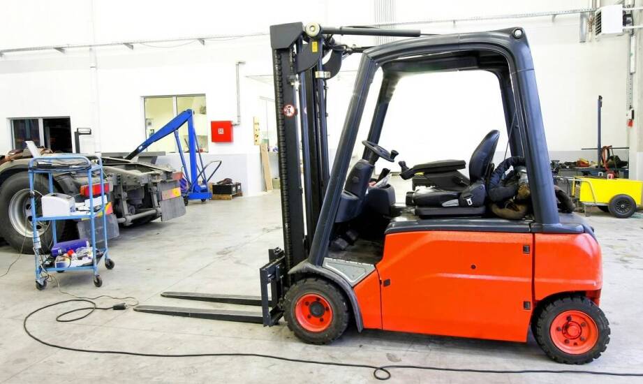 Wózki widłowe: kluczowe aspekty konserwacji i napraw lakierniczo-blacharskich