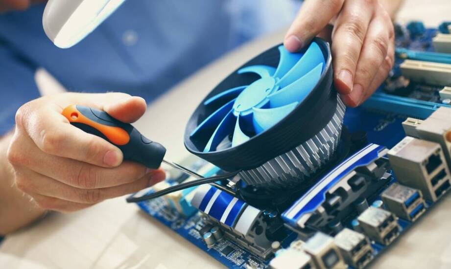 Profesjonalny montaż komputera – jak serwis dba o jakość wykonania?