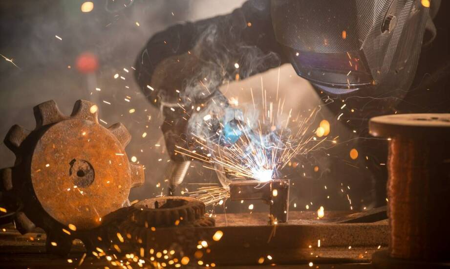 Regeneracja przyrządów do odlewów – dlaczego jest niezbędna?