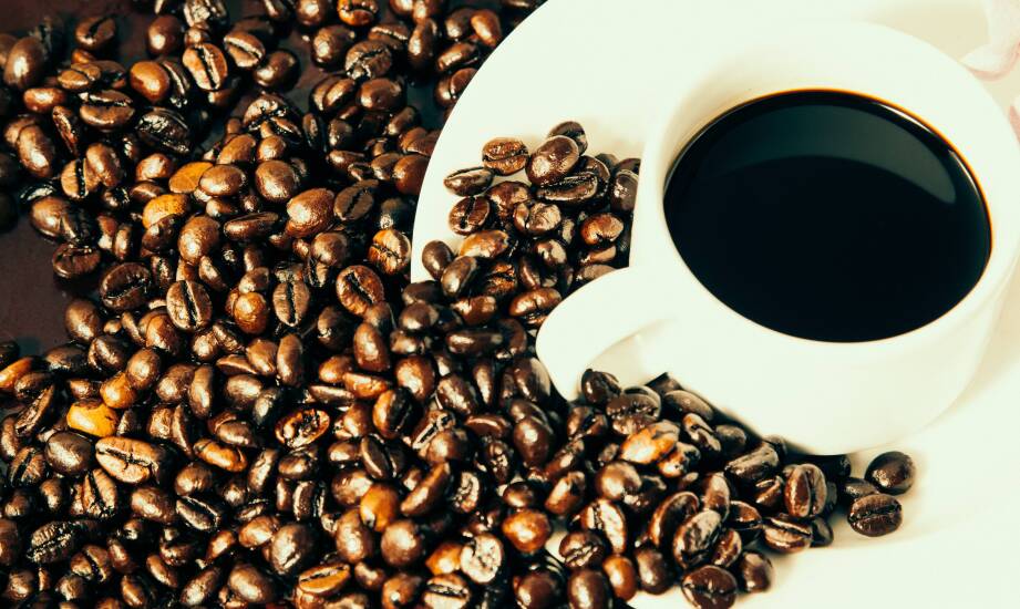 How do precise temperature settings affect the taste of coffee?