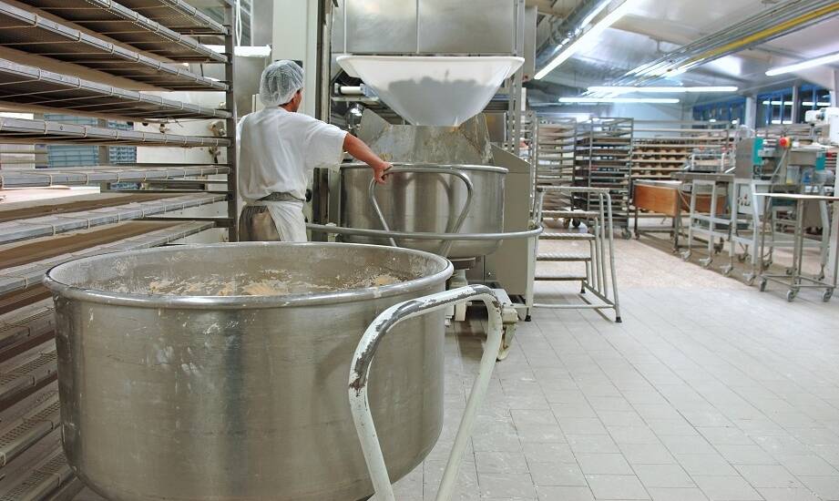 Jak usprawnić produkcję tradycyjnego pieczywa za pomocą nowoczesnych technologii?