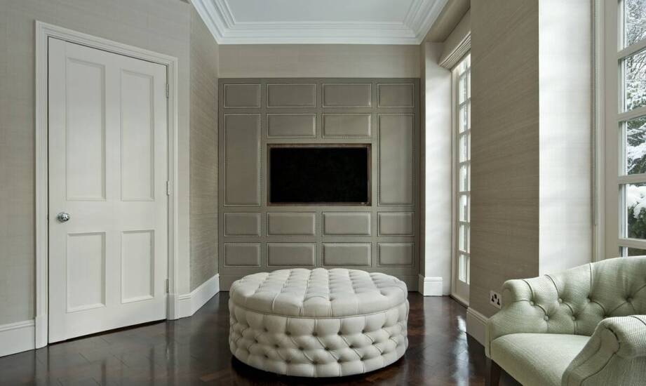 Wpływ eleganckich tapet na estetykę i funkcjonalność w salonie