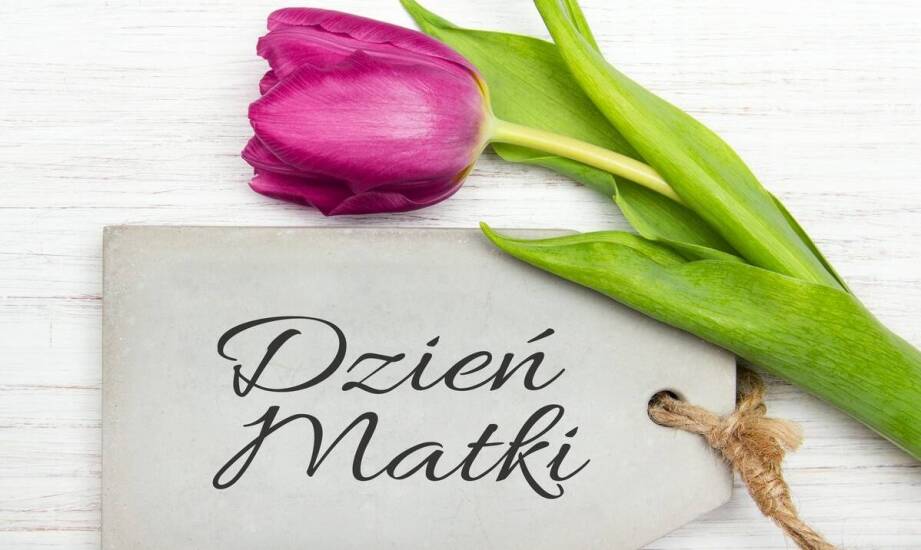 Jakie jadalne suszone kwiaty wybrać do zestawu upominkowego na Dzień Kobiet?