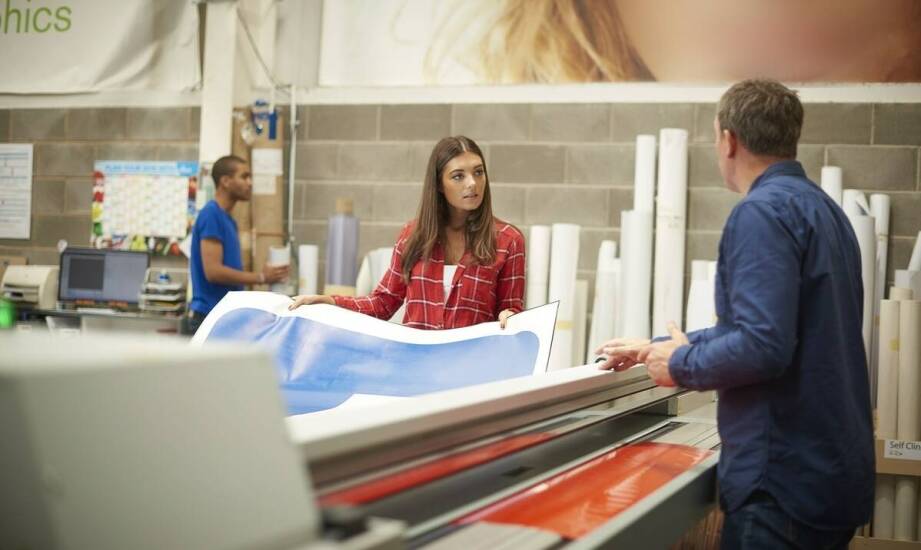 Reklamowe banery na zamówienie – personalizacja i jej wpływ na cenę