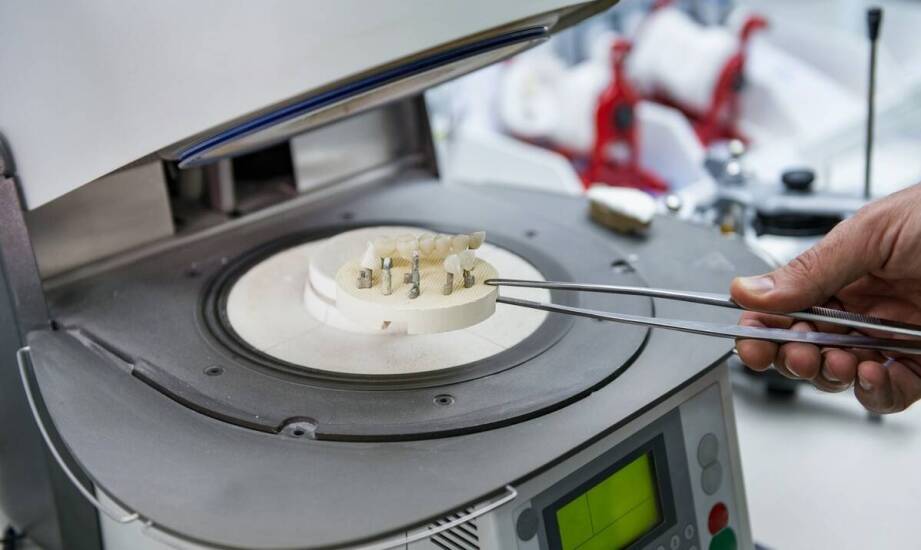 Jakie są najnowsze technologie wspierające leczenie protetyczne?