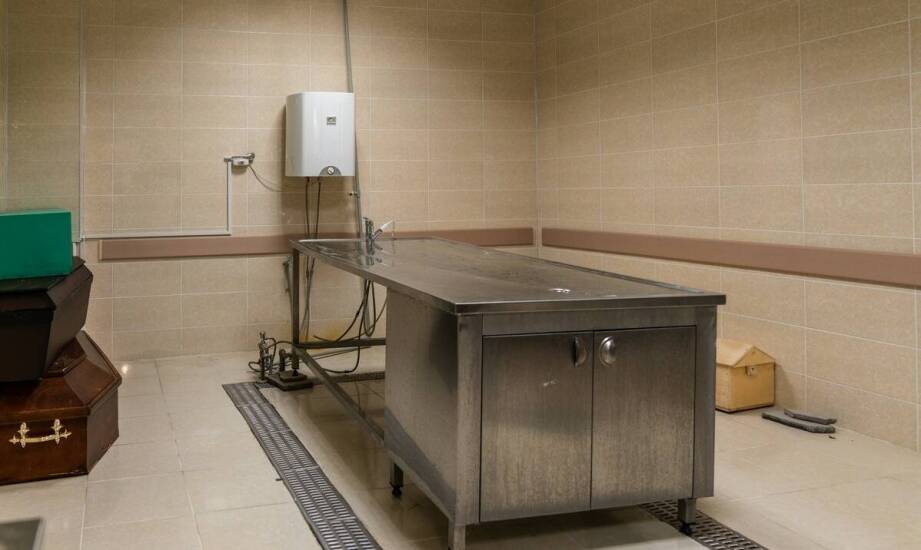 Jakie są najważniejsze aspekty przygotowania ciała do pochówku?