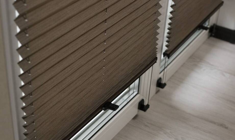 Jakie modele plis najlepiej sprawdzą się w łazience?