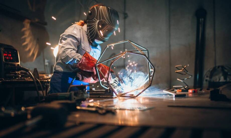 Znaczenie spawania w regeneracji maszyn przemysłowych