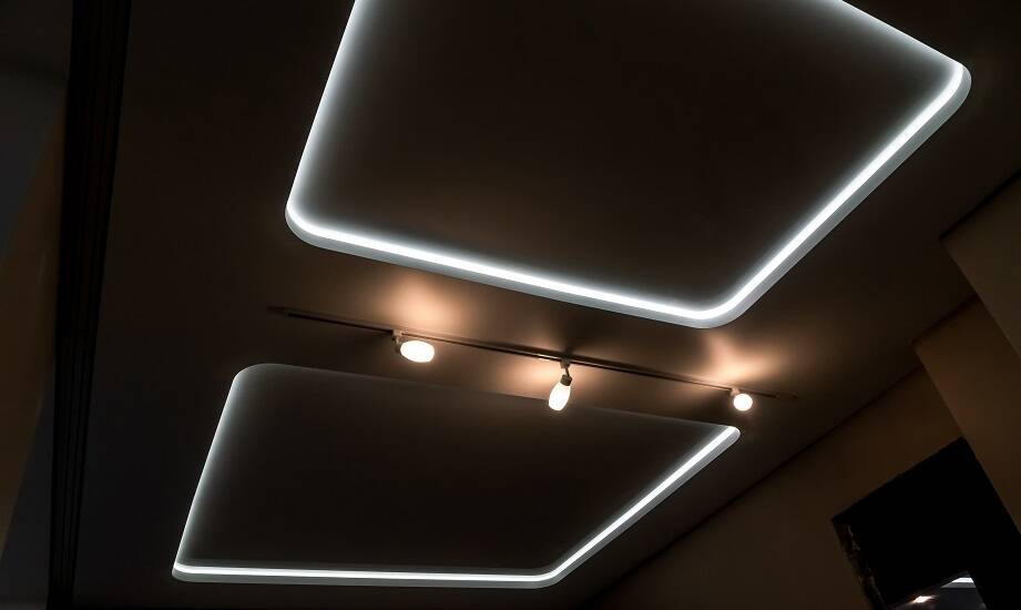 Rola oświetlenia w procesie wykańczania wnętrz