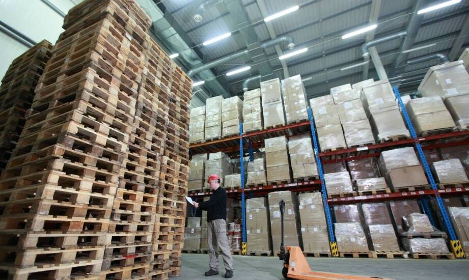 Rola fachowego doradztwa w procesie zamawiania niestandardowych palet