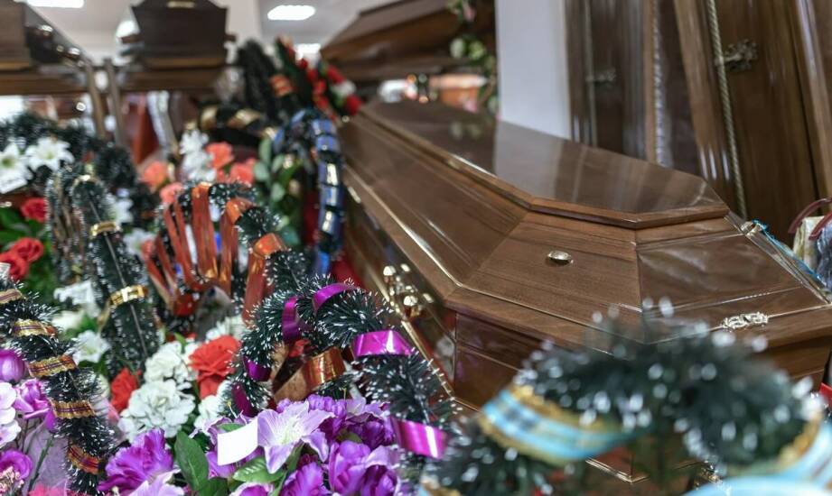 Tradycyjne i świeckie ceremonie pogrzebowe w ofercie w zakładzie