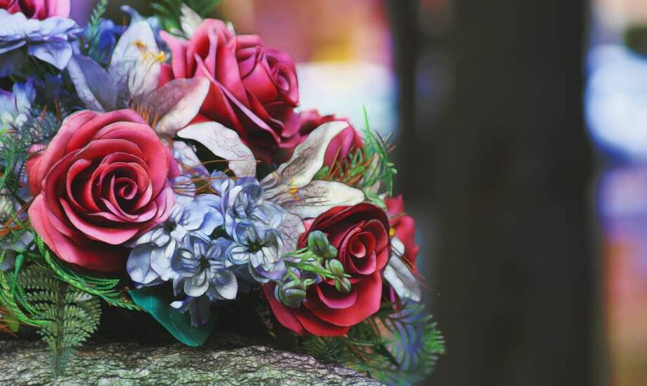 Odkryj różnorodność bukietów dostępnych z dostawą w Bytomiu