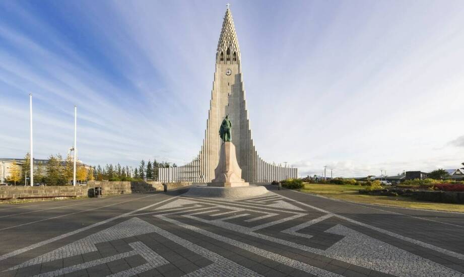 Estetyczne detale w projektowaniu pojedynczych pomników