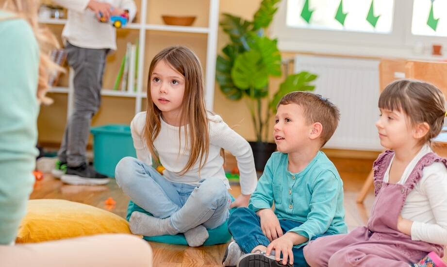 Jakie grupowe zajęcia są oferowane dla dzieci z zespołem Aspergera w przedszkolu?