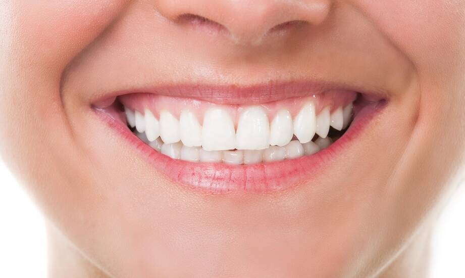 Jak ortodonta może poprawić estetykę zgryzu?