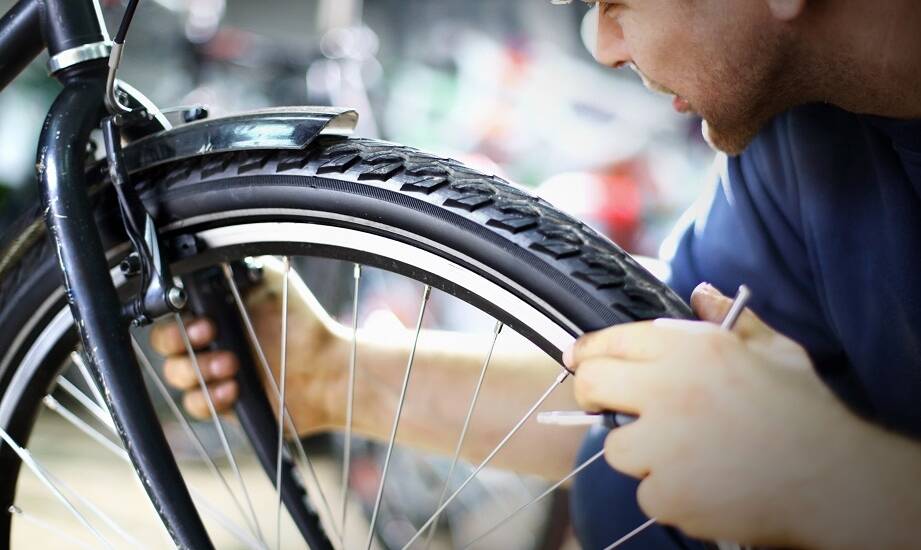 Jakie opony wybrać do dirtowego roweru na różne nawierzchnie?