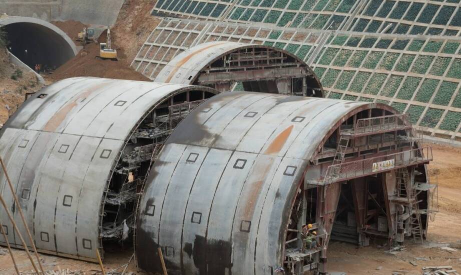 Innowacyjne technologie w projektowaniu szczelinowych ścian dla tuneli