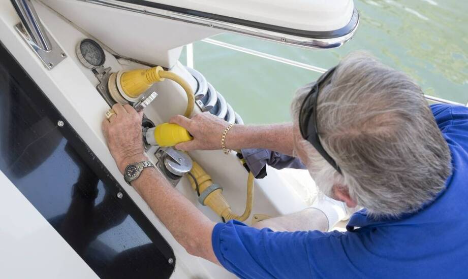 Jak skuteczny serwis morskiej elektroniki przyczynia się do ochrony środowiska morskiego?