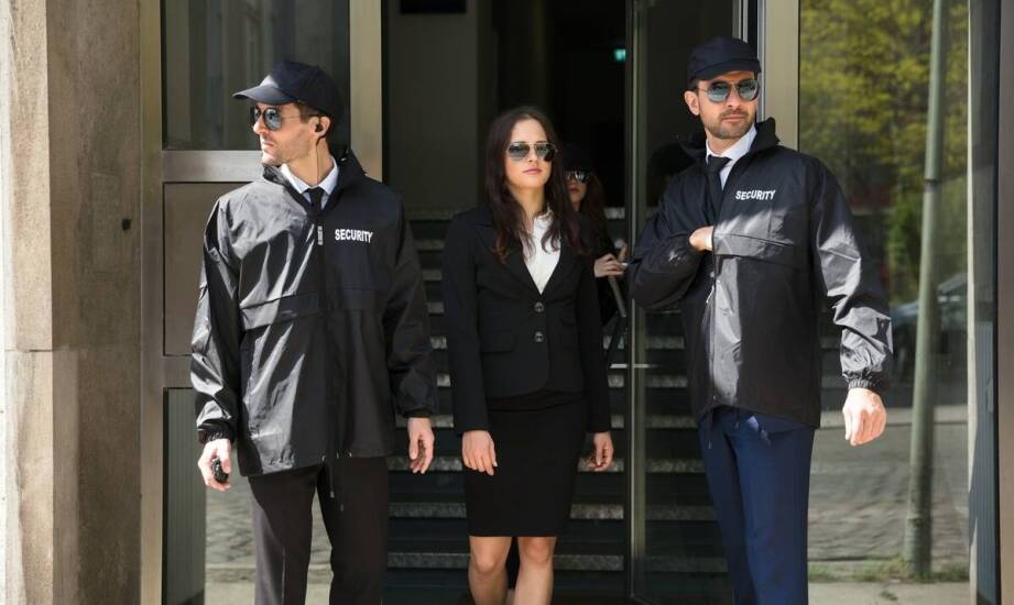 Jak ochrona osób w Kielcach wpływa na bezpieczeństwo publicznych osobistości i VIP-ów?