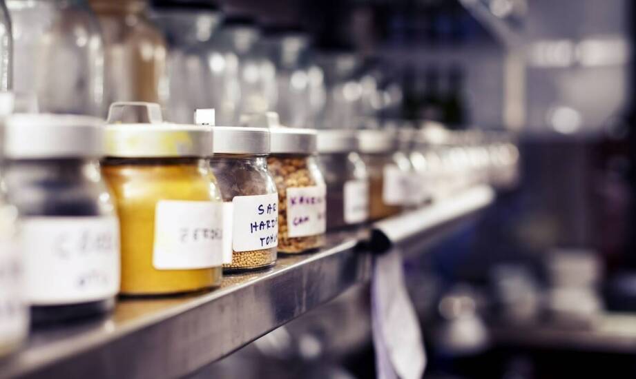 Wpływ małych szklanych słoiczków na smak i aromat produktów przechowywanych