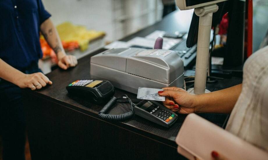 Czy dwurzędowa metkownica jest odpowiednia dla małych przedsiębiorstw?