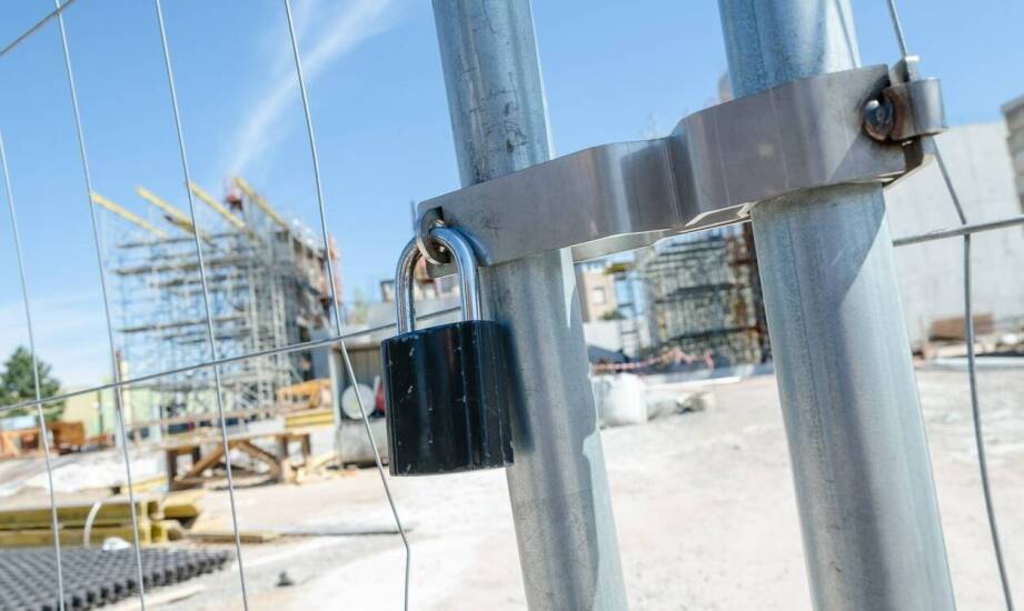 Jak zminimalizować koszty utrzymania tymczasowych ogrodzeń?