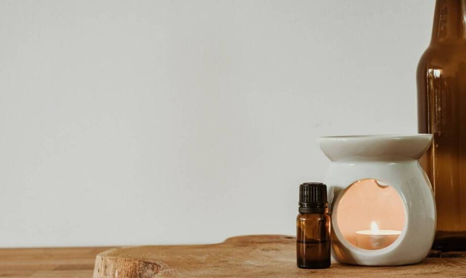 Sztuka tworzenia atmosfery – zapachowy kominek z efektem wodospadu