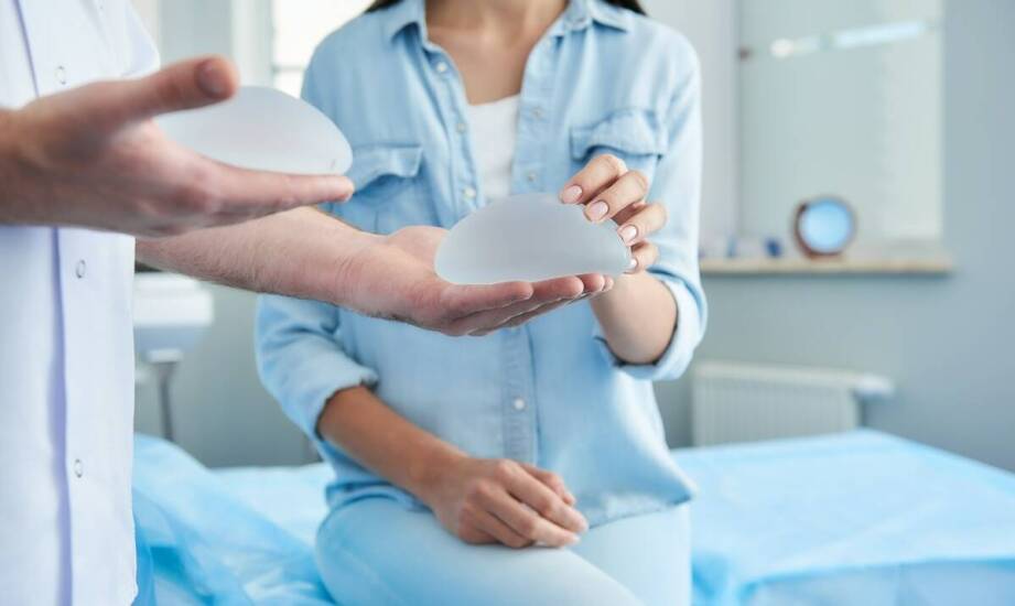 Powiększanie piersi - jakie są możliwości wyboru implantów dla naturalnego efektu?