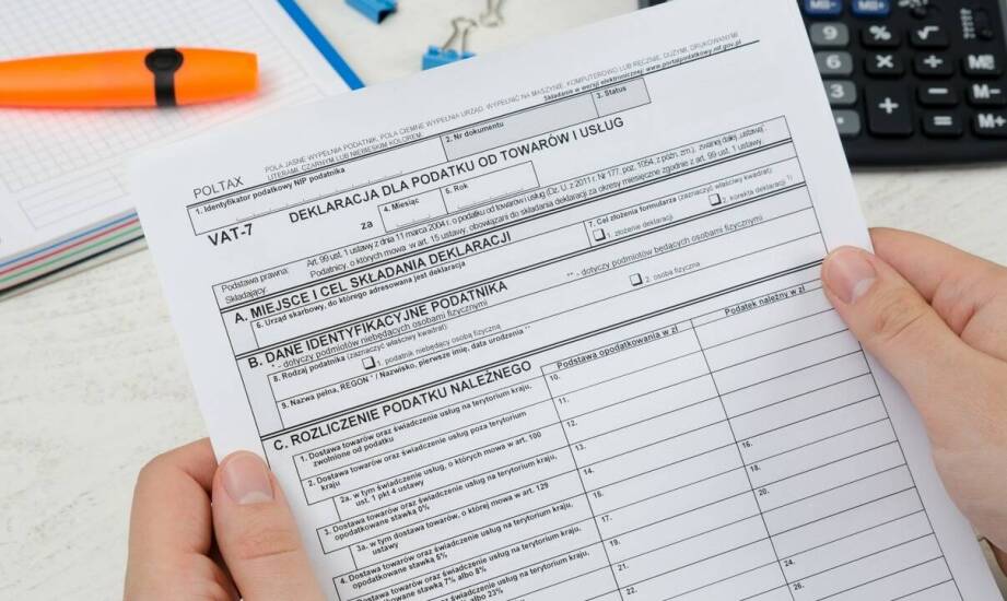 Uproszczona procedura VAT OSS: Kluczowe zmiany dla przedsiębiorstw e-commerce