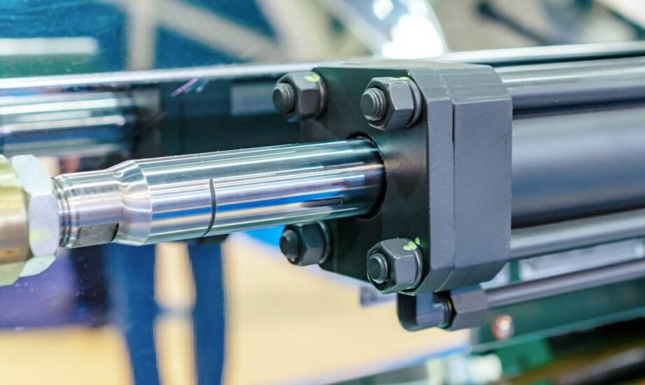 Dlaczego poziomujące śruby są kluczowe dla bezpieczeństwa przemysłowych instalacji?