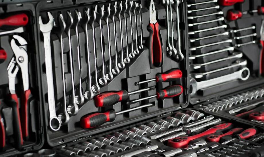 Jakie są kluczowe zalety nowoczesnych systemów do zarządzania narzędziami?